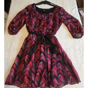 IZ Byer Women's Career Formal Dress Size Medium Chevron Pattern Pink Stretch